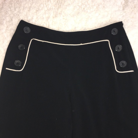 Larry Levine Stretch Capri Pants - Picture 4 of 8